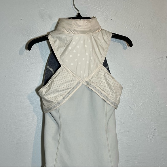 Lululemon Kanto Catch Me Jacket Vest Hooded Size 4 - Picture 6 of 9